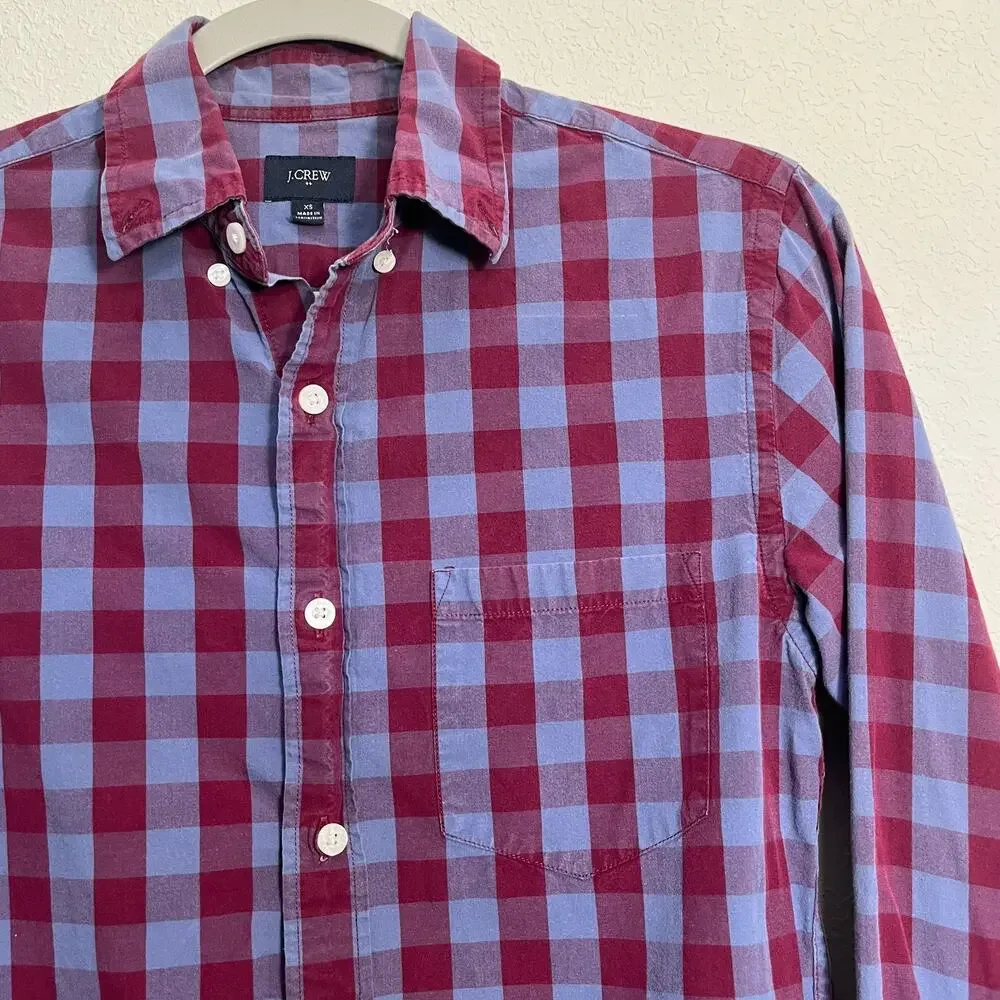 J CREW 100% Cotton Blue Burgundy Gingham Button Down Long Sleeve Shirt Men XS